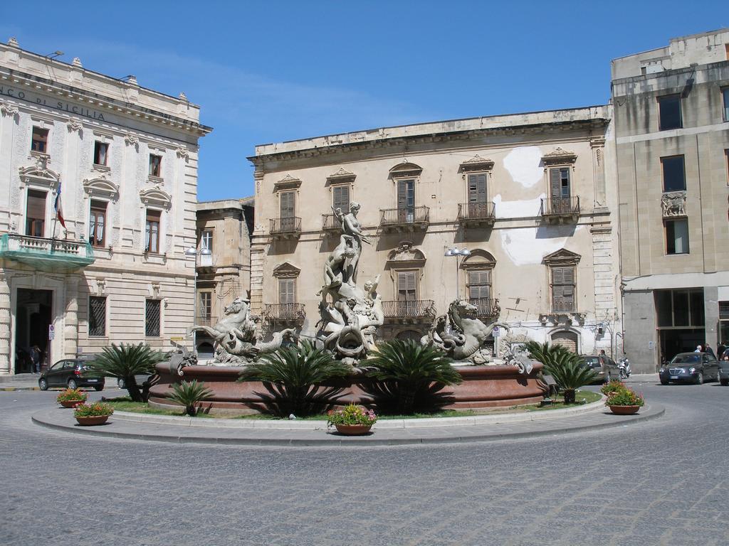 Calarossa Residence Syracuse Bagian luar foto