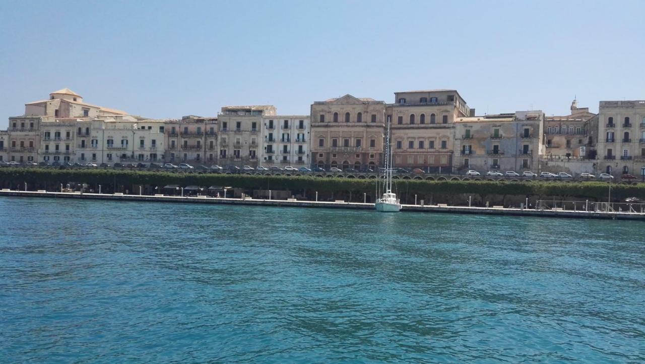 Calarossa Residence Syracuse Bagian luar foto